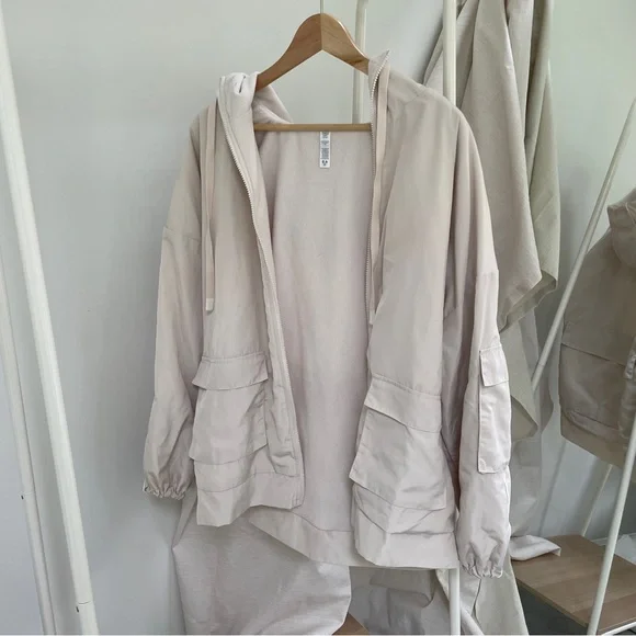 ALO Yoga Jackets Coats Alo Yoga Oversized Reversible Legion